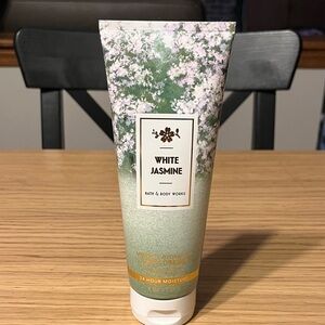 Bath & Body Works Body Cream. White Jasmine.